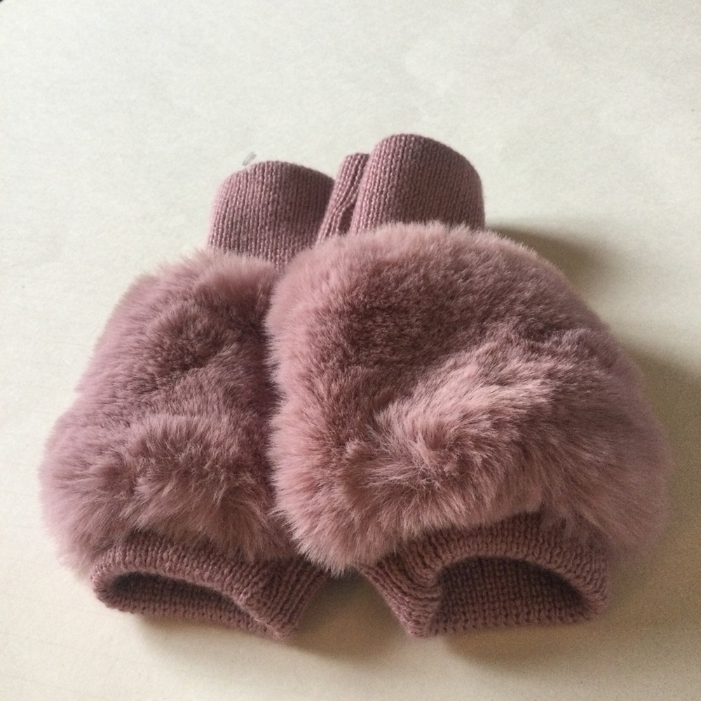 JOCELYN FAUX FUR FINGERLESS GLOVES MITTENS IN DUSTY ROSE  PINK NWOT